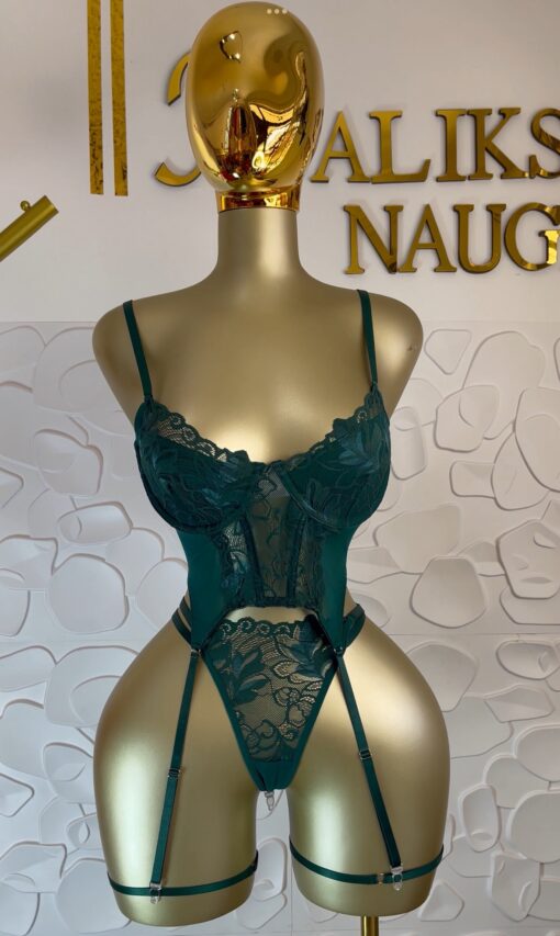 GREEN FLIRT ALERT - Image 3