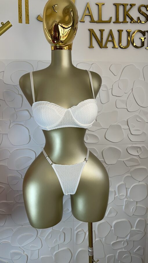 SOFT TROUBLE - Image 5